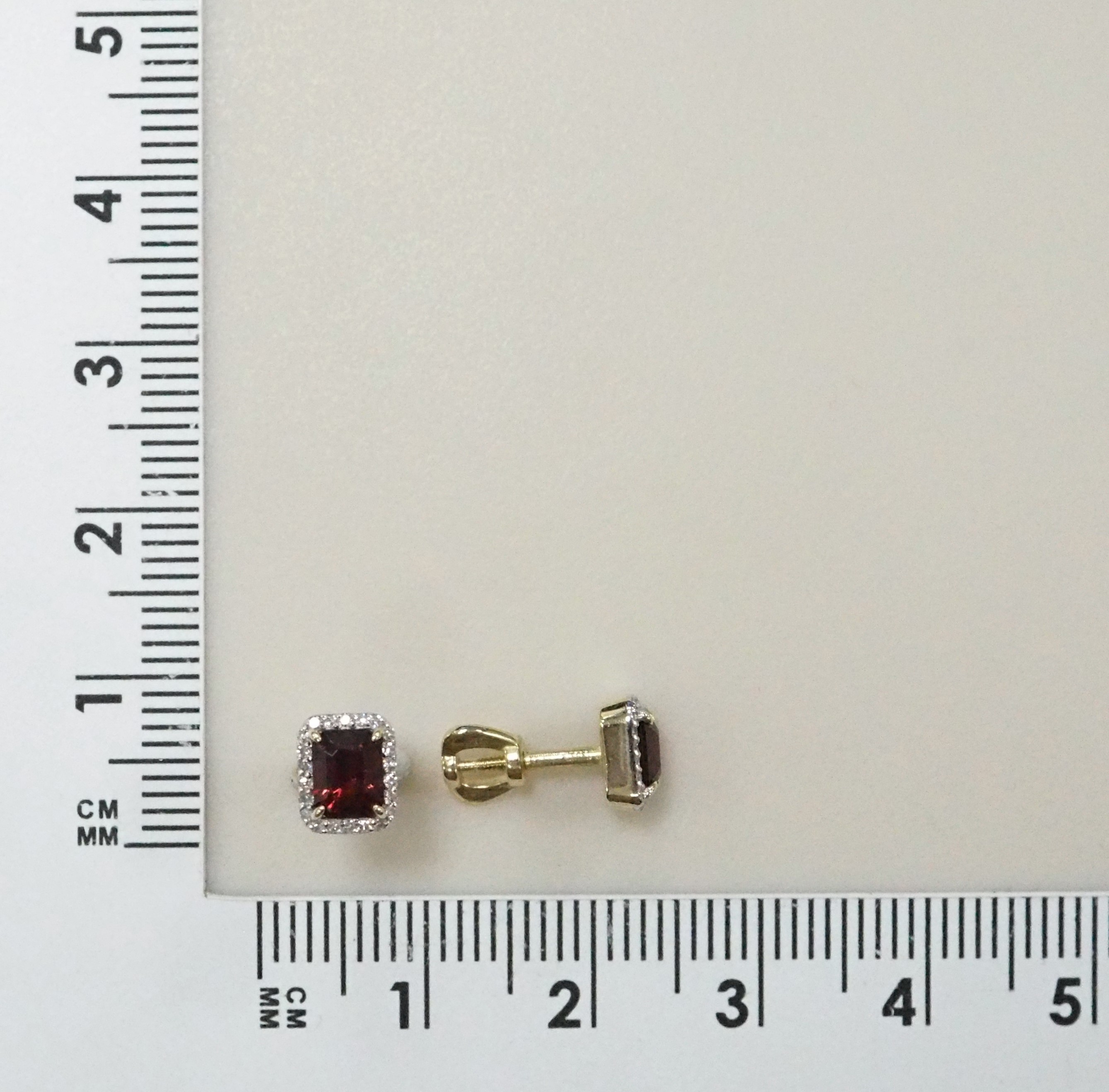 10512-000357 Серьги (Au 585)